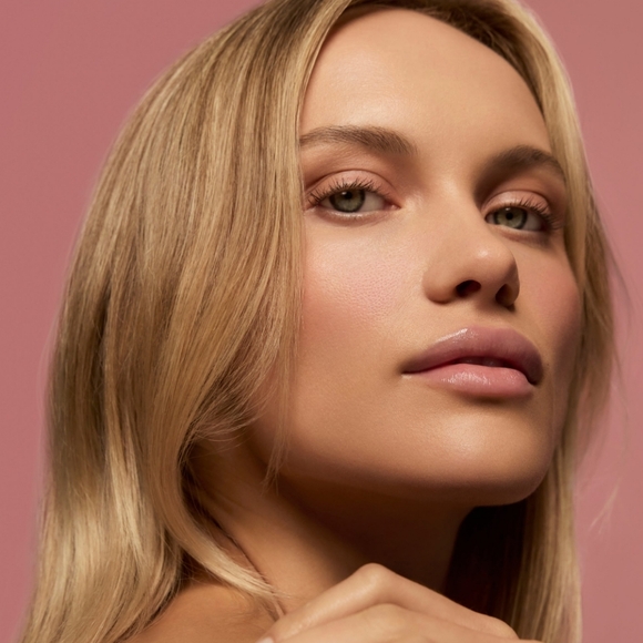 Summer Fridays Dream Lip Oil Blush ROSE BUD - Picture 5 of 6